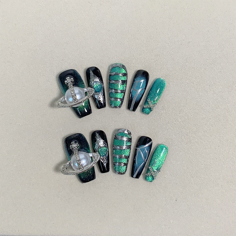 Emerald Edge Nail